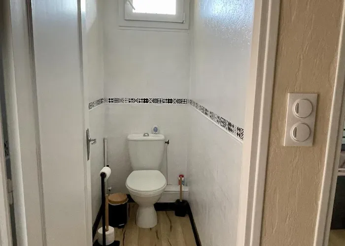 Chez Bon Et Mone Feriehus *